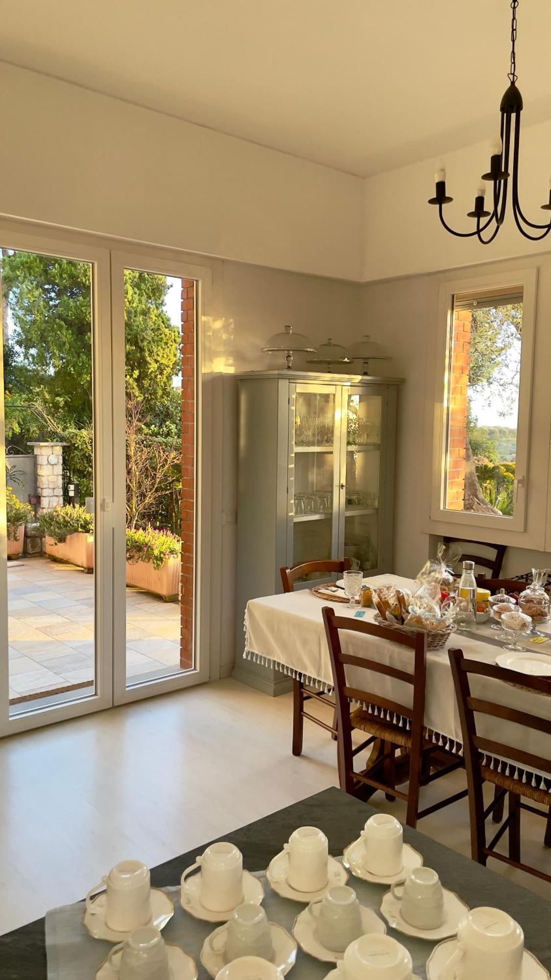 Villa Gaia - Luxury Villa, Pool & Wellness Rooms Bordighera Eksteriør bilde