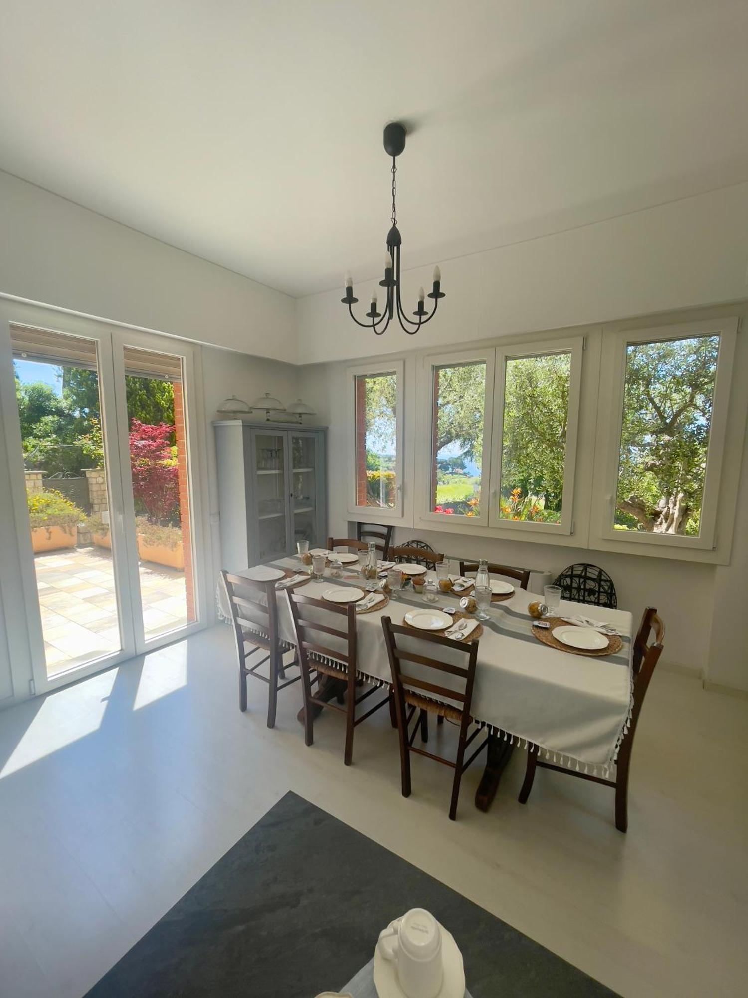 Villa Gaia - Luxury Villa, Pool & Wellness Rooms Bordighera Eksteriør bilde